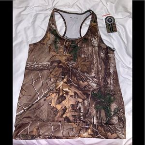 Women’s Under Armour tank top